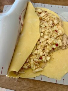 Apfelschlangerl Pampered Chef Teigunterlage